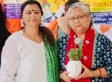 Mrs. Urvashi Agarwal, Major Supporter